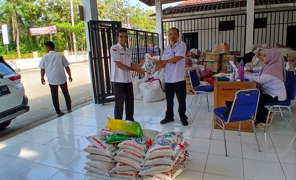 Penyerahan Bantuan Bencana Alam Sumatra dari Inspektorat kepada Dinas Sosial Kabupaten Asahan