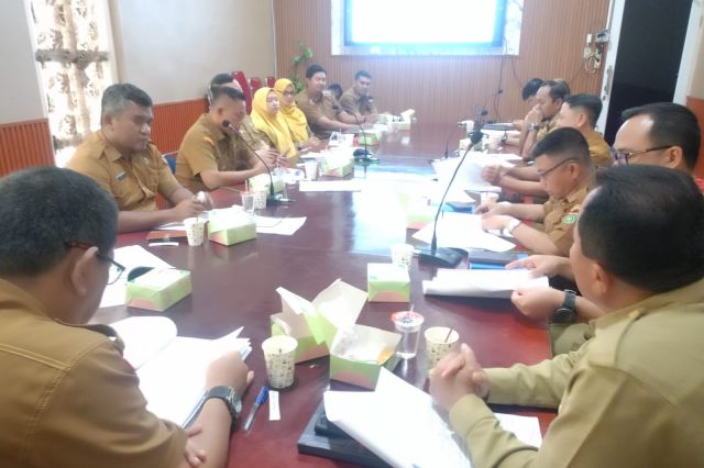 Pembahasan Ranperbup Penataan Wilayah Lingkungan serta Pengangkatan dan Pemberhentian Kepala Lingkungan